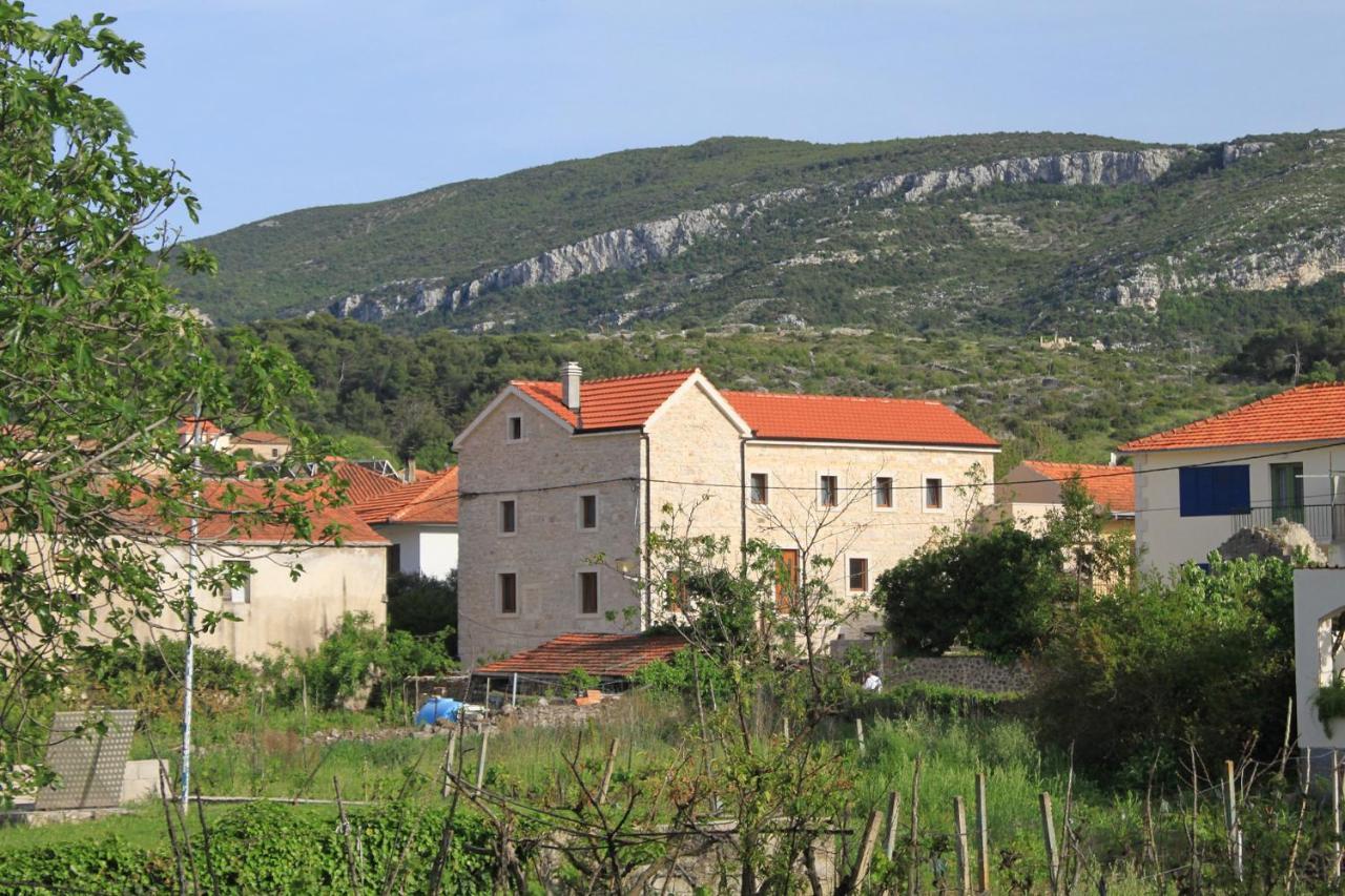 Apartments With A Parking Space Jelsa, Hvar - 8713 Jelsa  Esterno foto